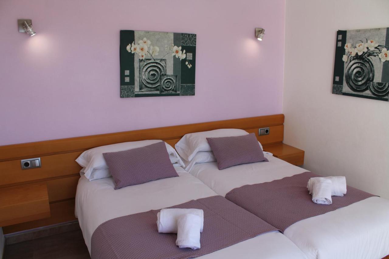 Villa Betty Cala'N Blanes  Dış mekan fotoğraf